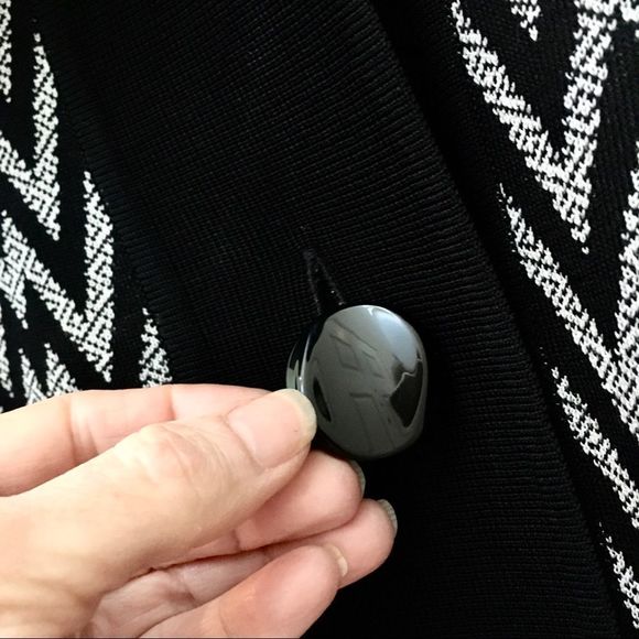 Exclusively Misook Knit Zig Zag Print Quality Knit Cardigan Sweater Sm/M… - Picture 6 of 7